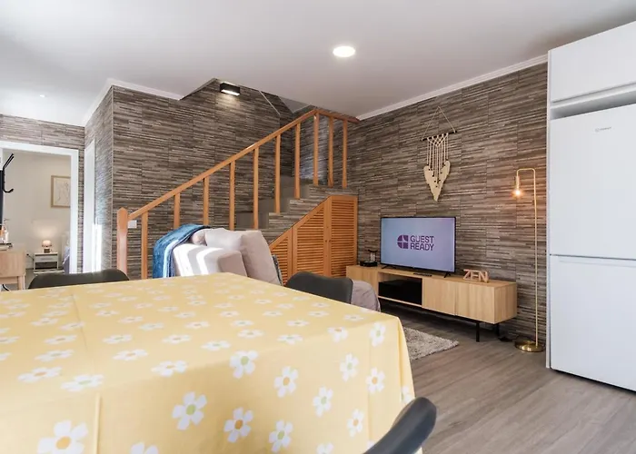 בית נופש Guestready - Tranquil Hideaway Near