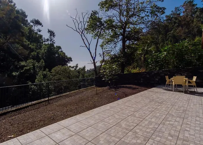 בית נופש Guestready - Tranquil Hideaway Near